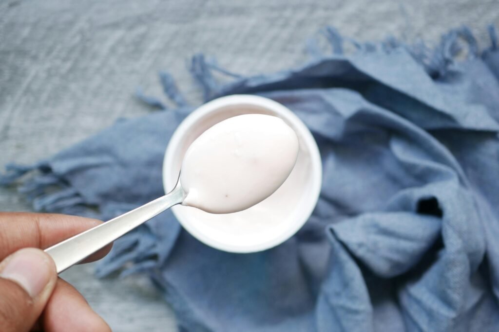 tiene lactosa el yogurt